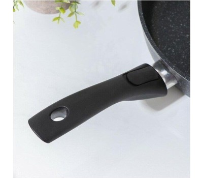 Сковорода KUKMARA смт283а а/пр литая 28см съемн/руч Темный мрамор