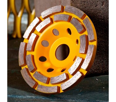 Чашка алмазная KRANZ (KR-90-0251) Чашка алмазная шлифовальная, двухрядная, 115х22,2мм