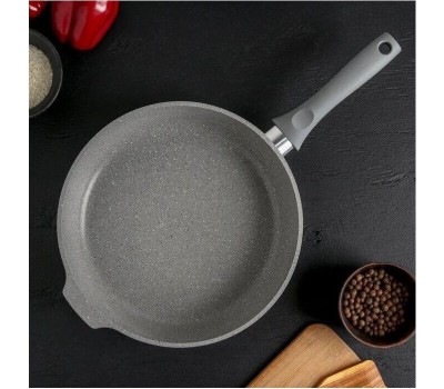 Сковорода KUKMARA смс281а а/пр литая 28см Светлый мрамор