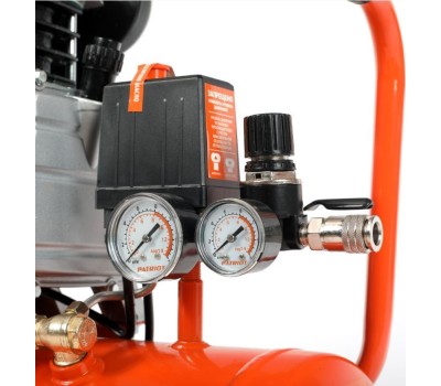 Компрессор PATRIOT 525306366 EURO 24 240K Компрессор поршневой масляный