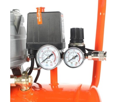 Компрессор PATRIOT 525306366 EURO 24 240K Компрессор поршневой масляный