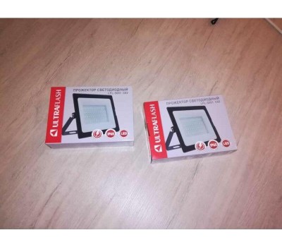 Прожектор ULTRAFLASH (12317) LFL-5001 C02 черный