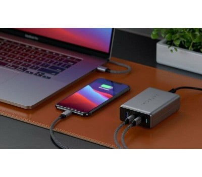 SATECHI Сетевое зарядное устройство Compact Charger с технологией GaN Power. Порты: USB Type-C 100 Вт х 2, USB Type-A до12 Вт. Цвет: серый космос