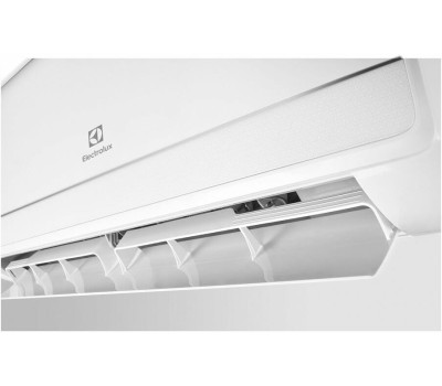 ELECTROLUX Сплит-система Skandi EACS-12HSK/N3_24Y/ настенная, до 36м2, 12000 BTU, с обогревом, (комплект из 2-х коробок)