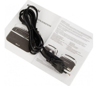 Радиоприемник HYUNDAI H-PSR200 дерево коричневое/серебро