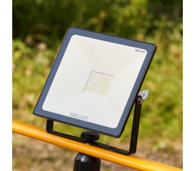 Прожектор светодиодный REXANT (605-004) 50 ВТ 200-260В IP65 4000 ЛМ 6500 K ХОЛОДНЫЙ СВЕТ