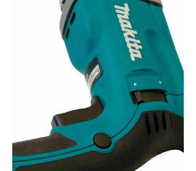 Перфоратор Makita HR2470