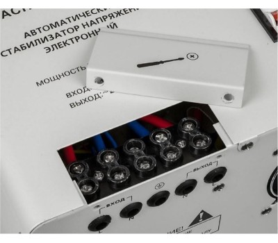 Стабилизатор напряжения РЕСАНТА АСН-12000Н/1-Ц LUX