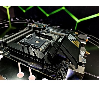 Материнская плата ASUS TUF GAMING B550M-PLUS WIFI II Soc-AM4 AMD B550 4xDDR4 mATX AC`97 8ch (7.1) 2.5Gg RAID+HDMI+DP