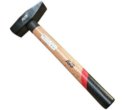 Молоток слесарный AVS TOOLS MHW800 800 г с деревянной рукояткой