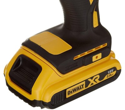 Дрель-шуруповерт DEWALT Дрель-шуруповерт DCD777D2T-QW, 2Ач, с двумя аккумуляторами