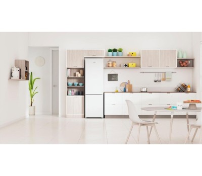 Холодильник INDESIT ITR 4200 W