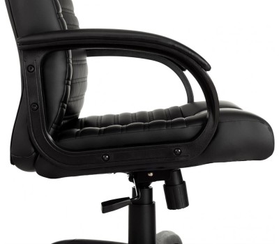 Кресло компьютерное БЮРОКРАТ Кресло руководителя KB-10 черный эко.кожа крестов. пластик