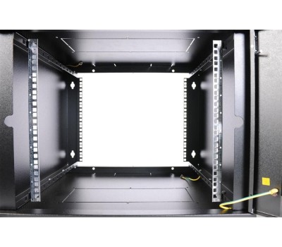ЦМО Шкаф коммутационный ШРН-Эконом ШРН-Э-18.650-9005 настенный, стеклянная передняя дверь, 18U, 600x930x650 мм