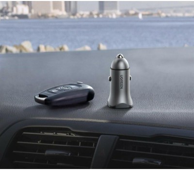 UGREEN Автомобильное зарядное устройство CD130 (30780) USB-C PD+USB-A QC 24W Fast Car Charger. Цвет: серый космос